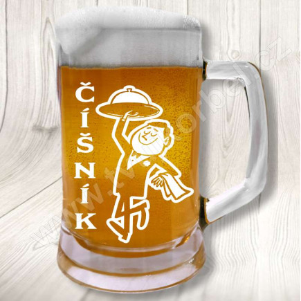 Pivní půllitr pro číšníka