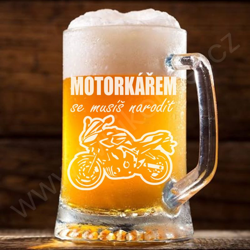 Pivní půllitr pro motorkáře s nápisem